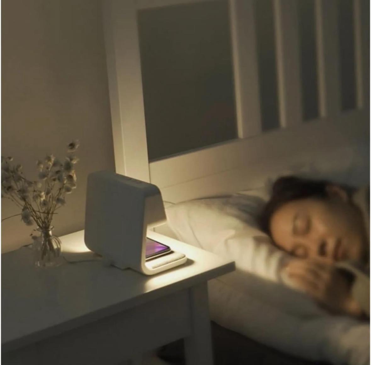 Reloj Cargador Inalámbrico Con Luz Nocturna PowerTime 3 en 1